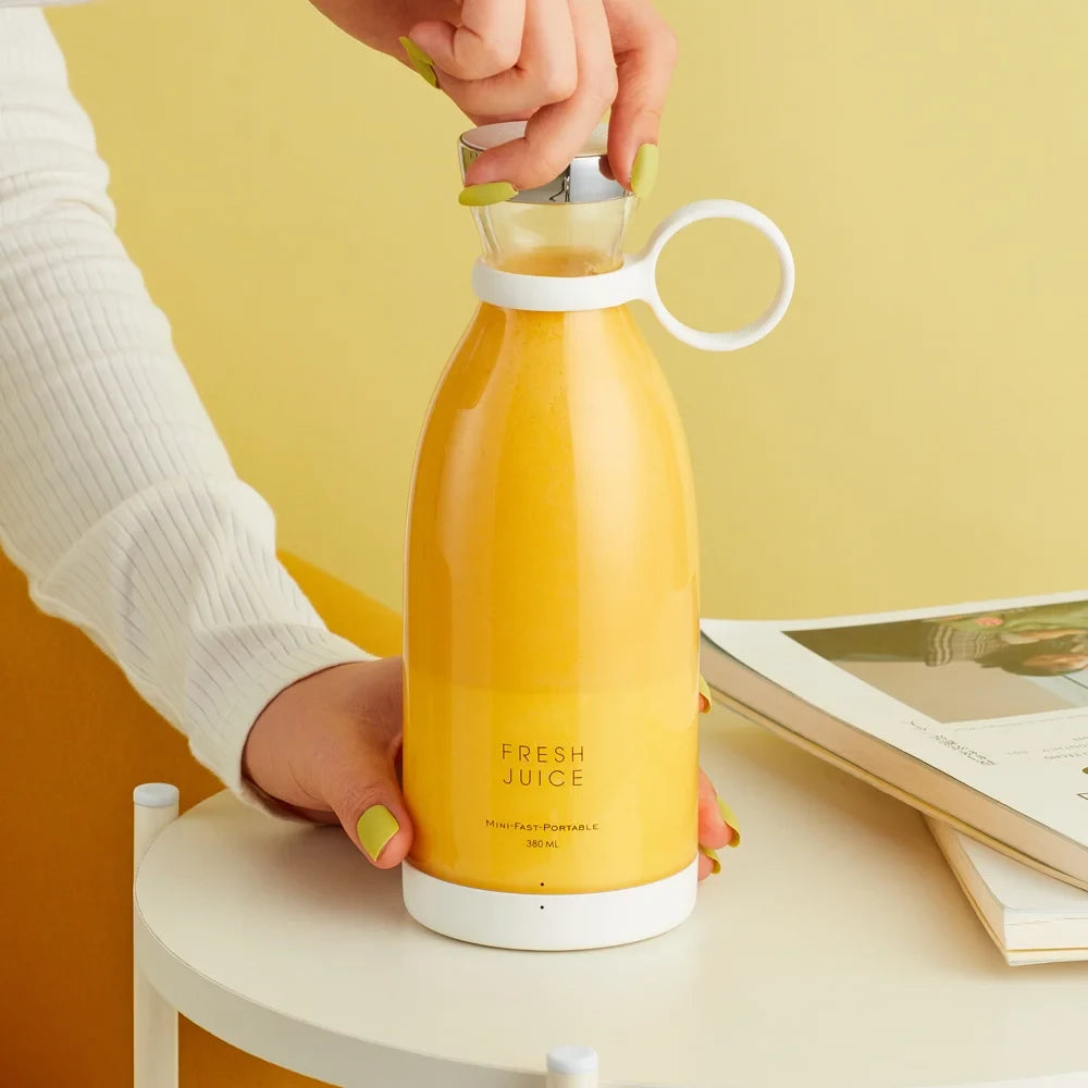 Portable Electric Blender for Fresh Smoothies On the Go